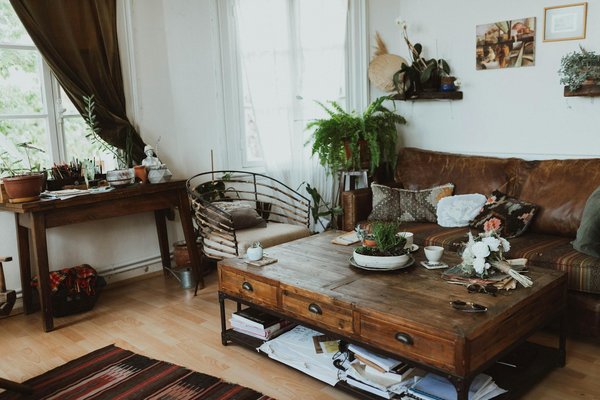 ¿Cómo hacer que un espacio pequeño parezca más grande con la decoración?